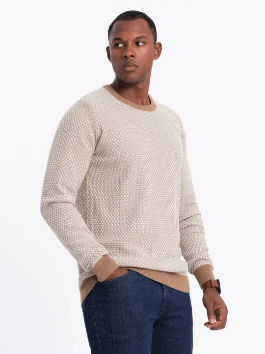 Zdjęcie produktu Sweter męski dzianinowy RELAXED FIT we wzory – jasnobrązowy V3 - Rozmiar: L Ombre Clothing