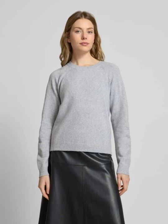Zdjęcie produktu Sweter miękki z błyszczącą nicią model ‘DOFFYSHINE’ Vero Moda Jasnoszary