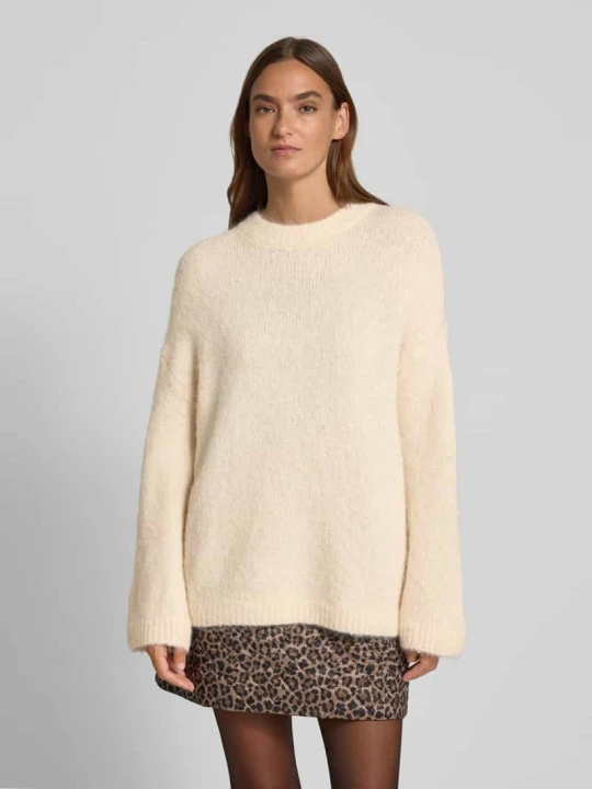 Zdjęcie produktu Sweter o kroju oversized z dzianiny z mieszanki wełny z alpaki model ‘GABRIELLA’ Selected Złamany biały