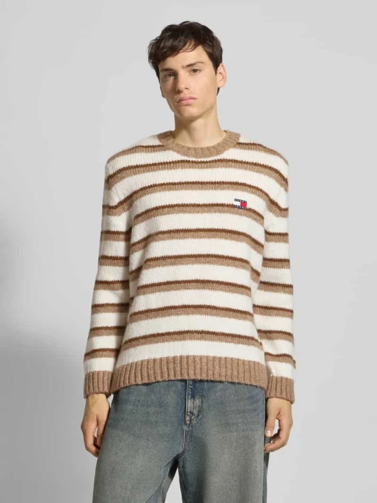 Zdjęcie produktu Sweter o kroju regular fit z dzianiny z dodatkiem wełny z alpaki Tommy Jeans Beżowy