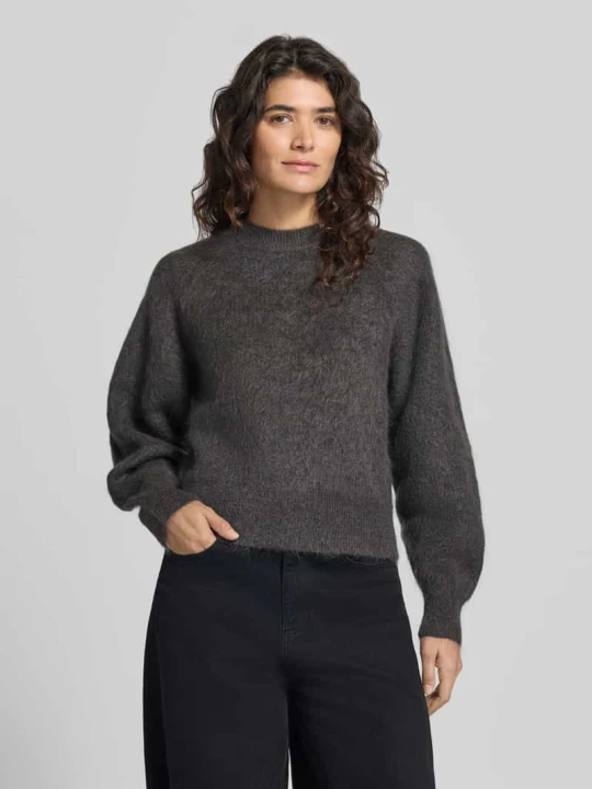 Zdjęcie produktu sweter o kroju regular fit z krojem krótkim model 'SLWMIRA' Selected Antracytowy