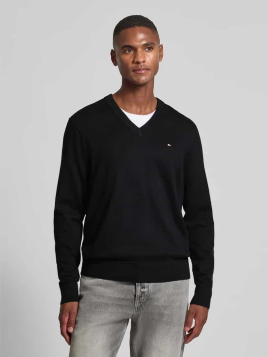 Zdjęcie produktu Sweter o kroju regular fit z mieszanki bawełny i kaszmiru Tommy Hilfiger Czarny