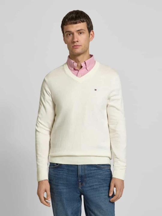 Zdjęcie produktu Sweter o kroju regular fit z mieszanki bawełny i kaszmiru Tommy Hilfiger Złamany biały