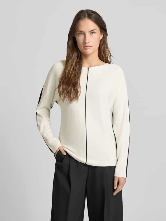 Zdjęcie produktu Sweter o kroju regular fit z mieszanki wiskozy model 'Dezember' MORE & MORE Biały