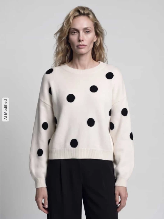 Zdjęcie produktu sweter o kroju regular fit z okrągłym dekoltem model 'RICA' Only Écru
