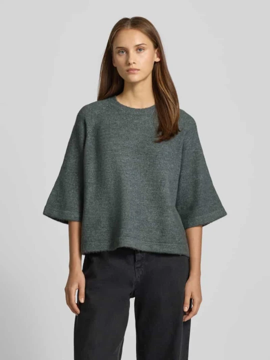 Zdjęcie produktu Sweter o kroju regular fit z rękawami nietoperzowymi model ‘SIMONI’ Only