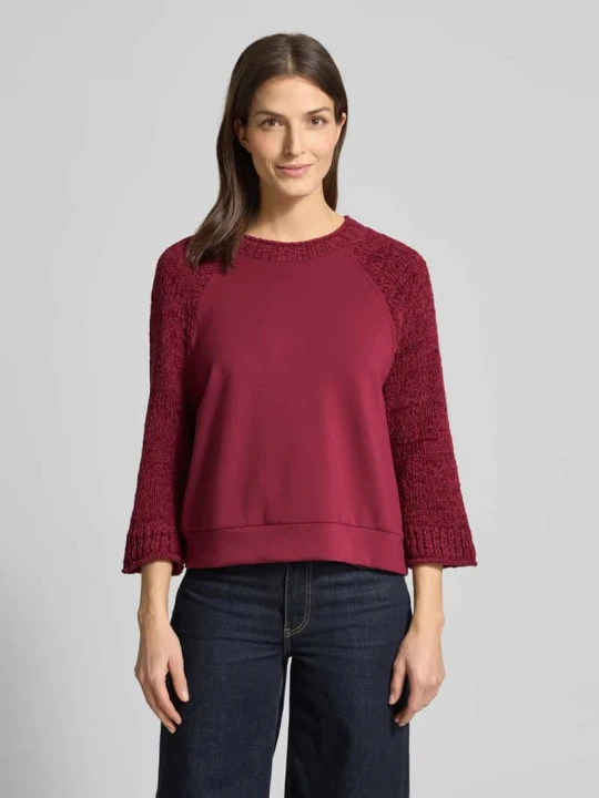 Zdjęcie produktu Sweter o kroju relaxed fit z obszyciem z dzianiny Marc Cain Wiśniowy