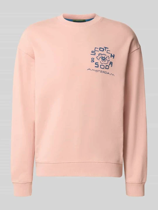 Zdjęcie produktu sweter o kroju relaxed fit z nadrukiem z logo Scotch & Soda Brudnoróżowy