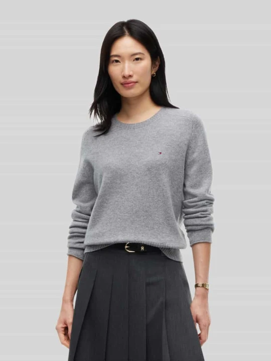 Zdjęcie produktu Sweter o kroju slim fit z czystej wełny Tommy Hilfiger Średnioszary