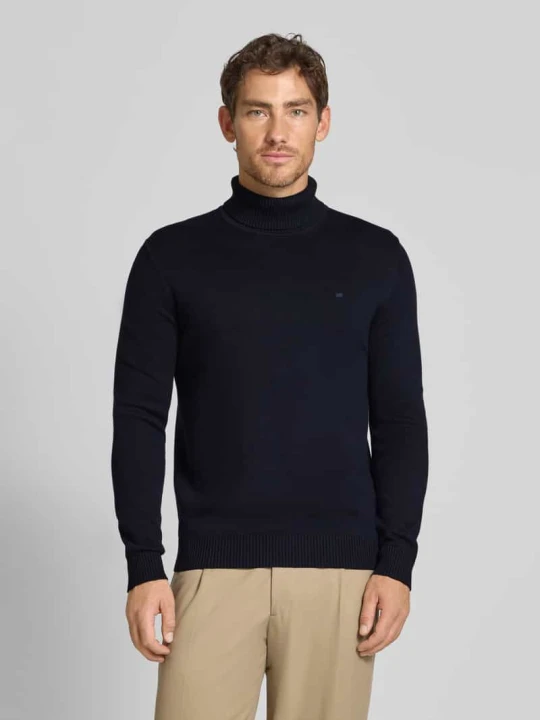 Zdjęcie produktu Sweter o kroju slim fit z mieszanki bawełny i wełny Christian Berg Granatowy