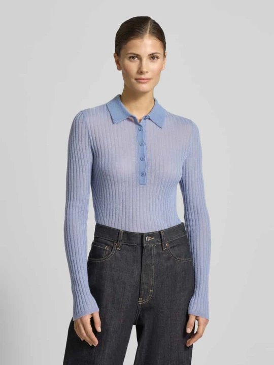 Zdjęcie produktu Sweter z dzianiny o kroju slim fit z mieszanki żywej wełny model „FUGENEL” Boss