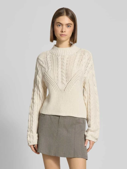 Zdjęcie produktu Sweter o kroju slim fit z efektem dzianiny model ‘Haysa’ Noisy May Écru
