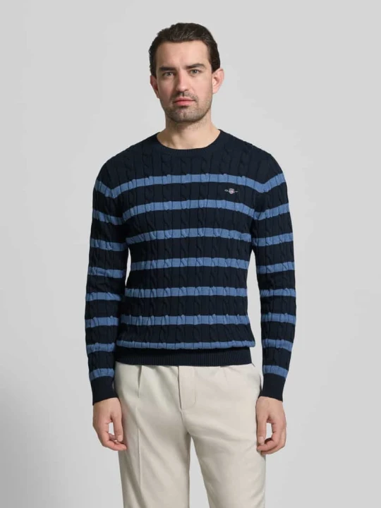 Zdjęcie produktu Sweter o kroju slim fit w dzianinowym wyglądzie Gant Granatowy