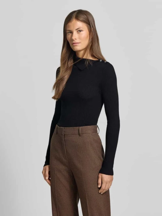 Zdjęcie produktu Sweter o kroju slim fit z mieszanki wiskozy w imitacji dzianiny MYON Czarny