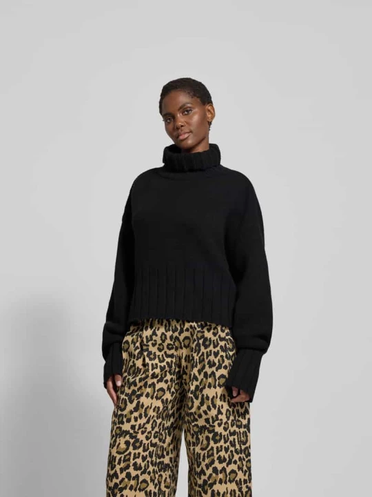 Zdjęcie produktu Sweter oversized z golfem Black Palms