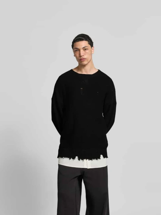 Zdjęcie produktu Sweter o kroju relaxed fit z efektem znoszenia MM6 Maison Margiela Czarny