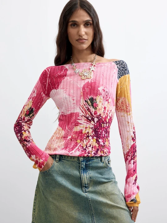 Zdjęcie produktu Sweter w kwiatowy wzór Desigual czerwony
