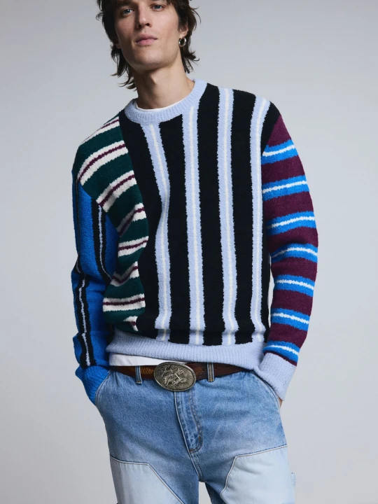 Zdjęcie produktu sweter w wielokolorowe paski Desigual czerwony