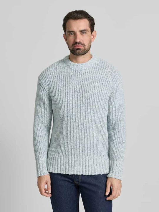 Zdjęcie produktu Sweter wełniany o kroju relaxed fit z obniżonymi ramionami model ‘CHICAGO’ Selected Homme Jasnoniebieski