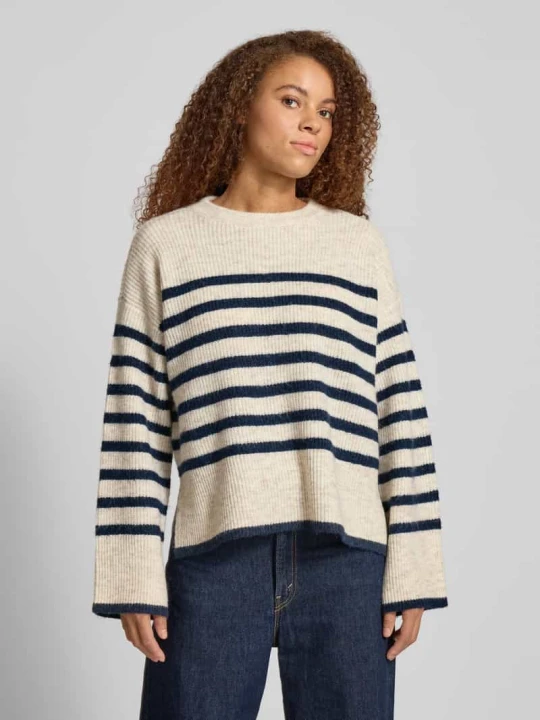 Zdjęcie produktu Sweter z dzianiny krój relaxed fit z dodatkiem wełny model „LINE” Pieces Beżowy melanż