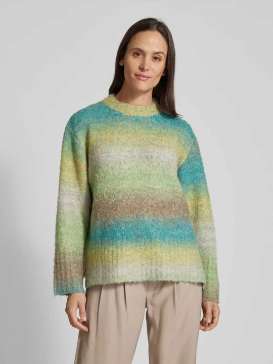 Zdjęcie produktu Sweter z dzianiny o kroju loose fit z dodatkiem wełny model „Savira” Moves Zielony