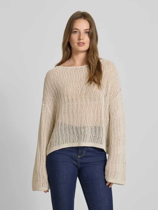 Zdjęcie produktu Sweter z dzianiny o kroju oversized z dekoltem w łódkę INFLUENCER'S CHOICE BY P&C* Piaskowy