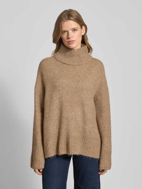 Zdjęcie produktu Sweter z dzianiny o kroju oversized z golfem Gina Tricot Camel