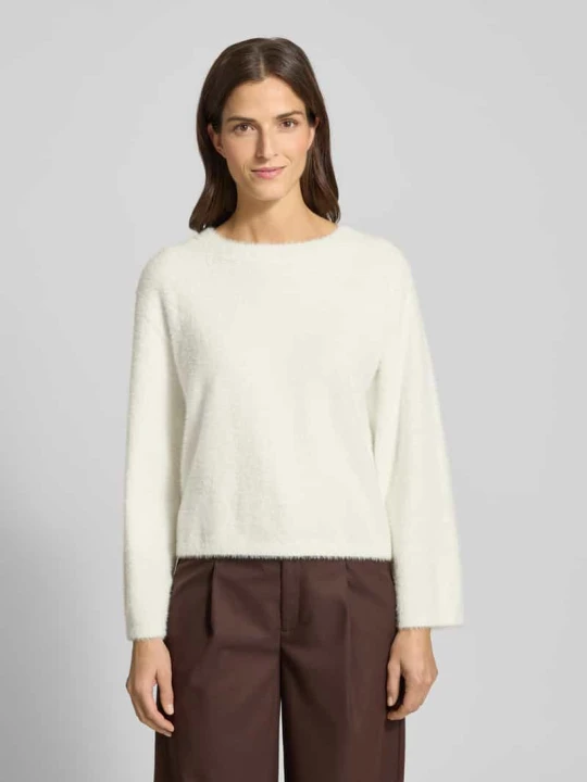 Zdjęcie produktu Sweter z dzianiny o kroju oversized z obniżonymi ramionami model ‘FEATHER’ Tom Tailor Złamany biały