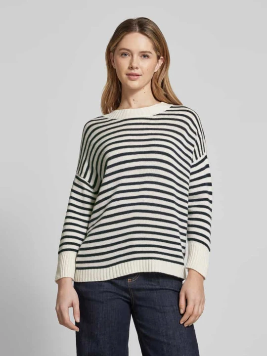 Zdjęcie produktu Sweter z dzianiny o kroju oversized z okrągłym dekoltem model ‘AMADEA’ 0039 italy Złamany biały