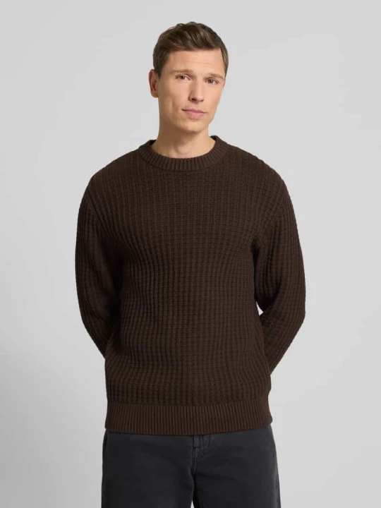 Zdjęcie produktu Sweter z dzianiny o kroju regular fit z czystej bawełny ekologicznej model ‘TOM’ Selected Homme Czekoladowy