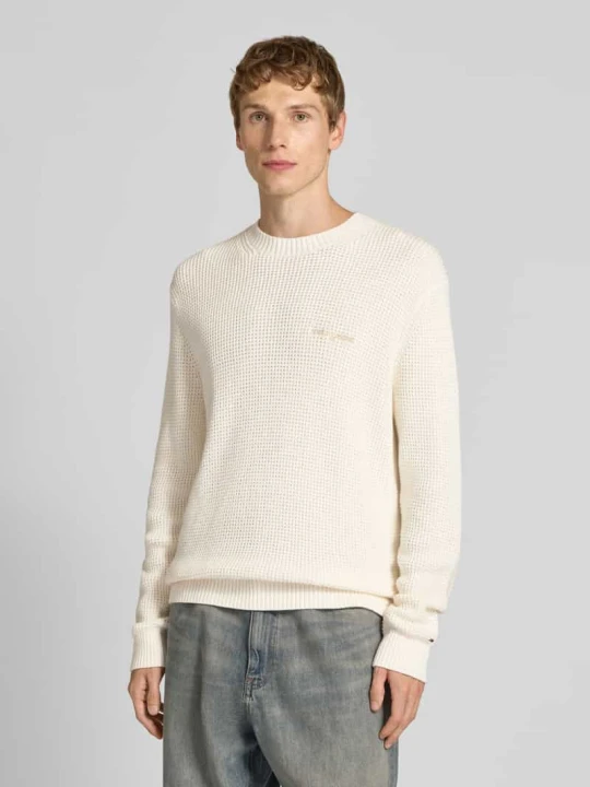 Zdjęcie produktu Sweter z dzianiny o kroju regular fit z czystej bawełny Tommy Jeans Złamany biały