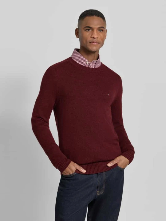 Zdjęcie produktu Sweter z dzianiny o kroju regular fit z delikatnej wełny Tommy Hilfiger Bordowy