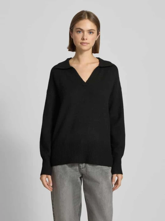 Zdjęcie produktu Sweter z dzianiny o kroju regular fit z dodatkiem wełny, model „MALOU” Pieces czarny