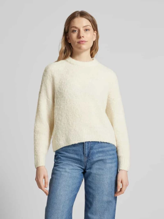 Zdjęcie produktu Sweter z dzianiny o kroju regular fit z dodatkiem wełny model ‘NATHERINE’ Pieces Złamany biały