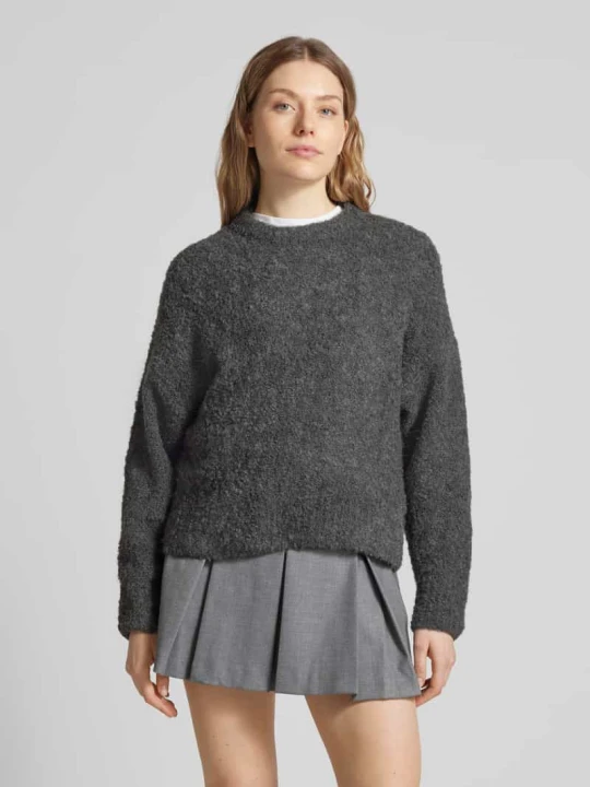 Zdjęcie produktu Sweter z dzianiny o kroju regular fit z dodatkiem wełny model ‘NATHERINE’ Pieces Antracytowy