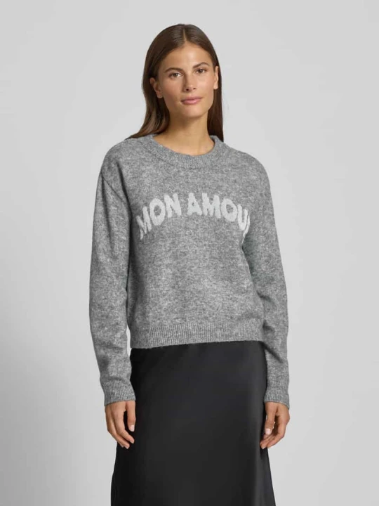 Zdjęcie produktu Sweter z dzianiny o kroju regular fit z dodatkiem wiskozy model ‘AMOREMIO’ Vero Moda Średnioszary melanż