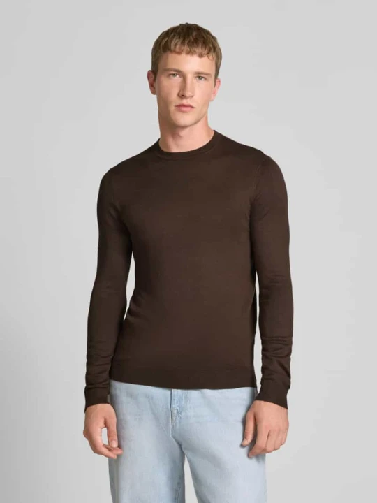 Zdjęcie produktu Sweter z dzianiny o kroju regular fit z mieszanki wiskozy model ‘WYLER’ Only & Sons Ciemnobrązowy