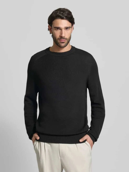 Zdjęcie produktu Krój regular fit sweter z dzianiny z mieszanki wełny dziewiczej model 'AKAJER' Boss Czarny