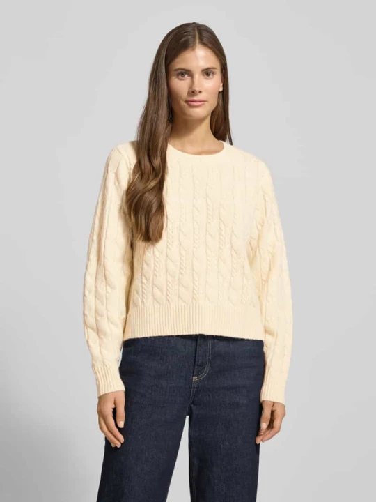 Zdjęcie produktu Sweter z dzianiny o kroju regular fit ze ściegiem warkoczowym model ‘ARIES’ Vero Moda Écru