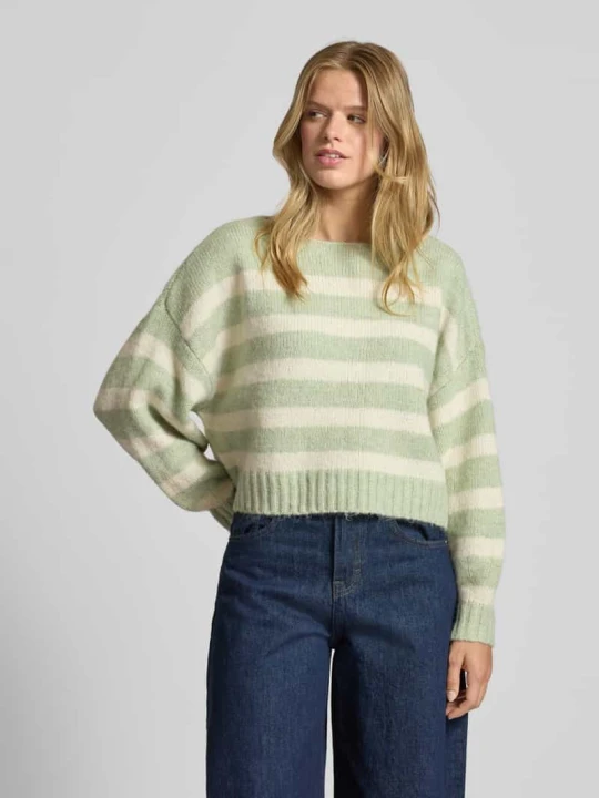 Zdjęcie produktu Sweter z dzianiny o kroju regular fit ze wzorem na całej powierzchni model ‘LAYA’ Only Trzcinowy