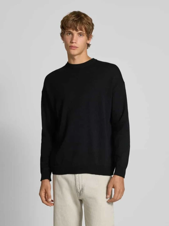 Zdjęcie produktu Sweter z dzianiny o kroju relaxed fit z dodatkiem bawełny model ‘JOB’ Only & Sons Czarny
