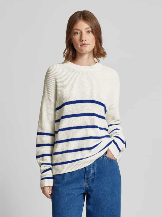 Zdjęcie produktu Sweter z dzianiny o kroju relaxed fit ze wzorem w paski Tom Tailor Biały