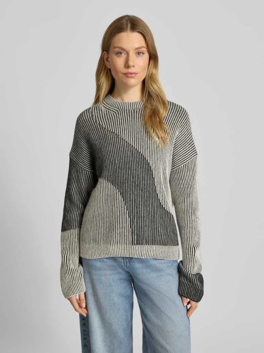 Zdjęcie produktu Sweter z dzianiny o luźnym kroju z mieszanki bawełny i wełny model ‘MAYRAA VANISE’ ARMEDANGELS Czarny