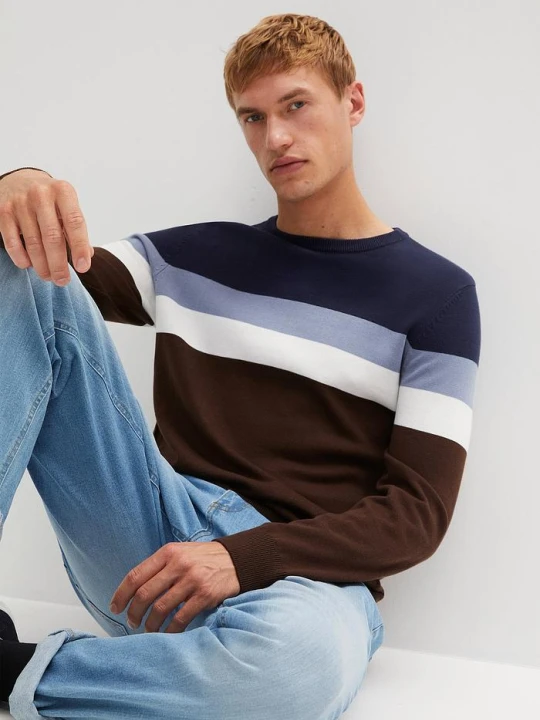 Zdjęcie produktu Sweter z dzianiny o splocie drobnych oczek, we wzór colourblocking, z bawełny BonPrix