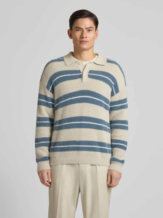 Zdjęcie produktu Sweter z dzianiny z kołnierzykiem polo i listwą guzikową Jake*s Écru