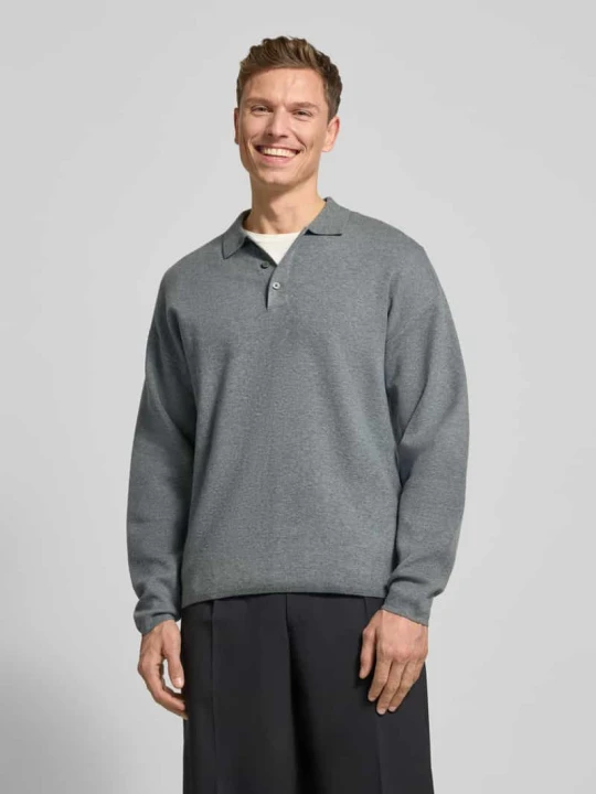 Zdjęcie produktu Sweter z dzianiny z kołnierzykiem polo model ‘BLABRADFORT’ Jack&Jones Średnioszary