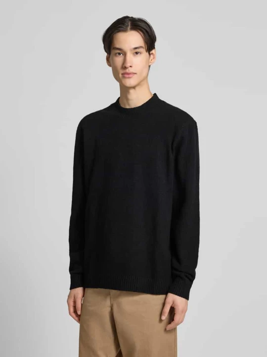 Zdjęcie produktu Sweter z dzianiny z kołnierzykiem polo model ‘MAVERICK’ Jack&Jones Czarny