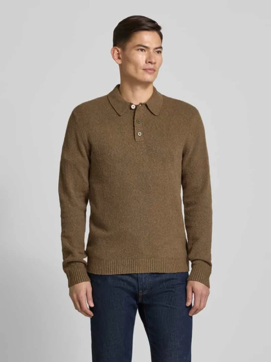 Zdjęcie produktu Sweter z dzianiny z kołnierzykiem polo model ‘MAVERICK’ Jack&Jones Camel