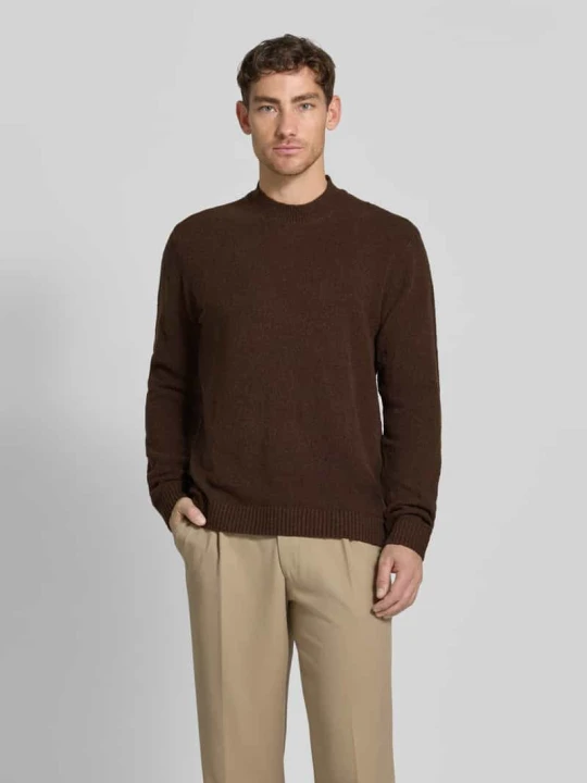 Zdjęcie produktu Sweter z dzianiny z kołnierzykiem polo model ‘MAVERICK’ Jack&Jones Czekoladowy