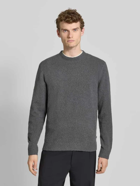 Zdjęcie produktu Sweter z dzianiny z kołnierzykiem polo model ‘MAVERICK’ Jack&Jones Średnioszary melanż